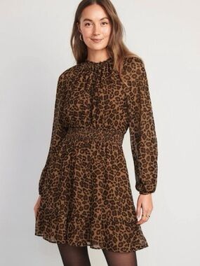 Leopard Print  Smocked Waist Dress MEDIUM LIKE NEW